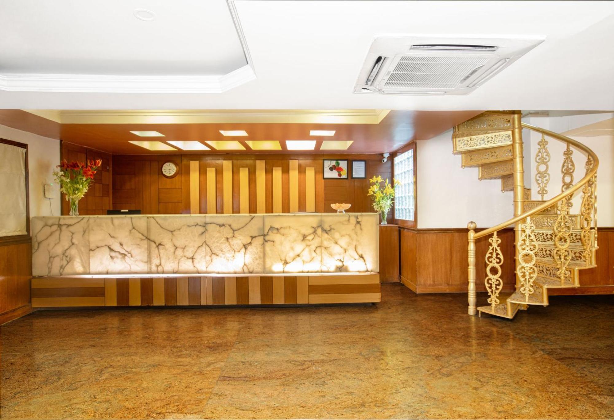 Monarch Brigade Road Hotel Bengaluru Kültér fotó