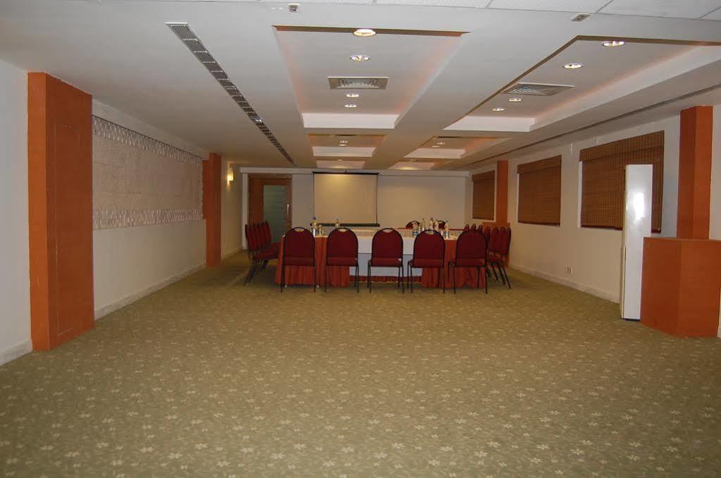 Monarch Brigade Road Hotel Bengaluru Kültér fotó